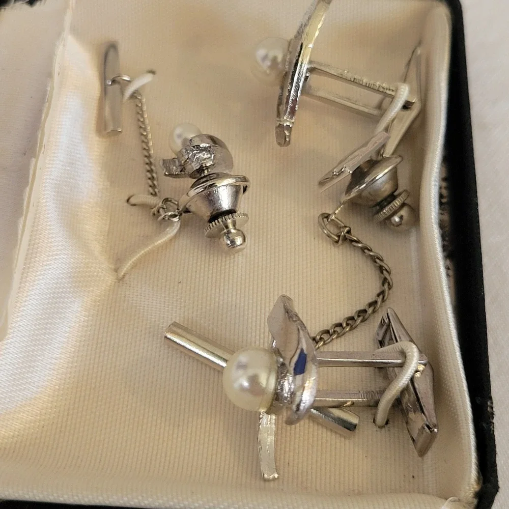 Embassy Vintage Mens Silver Tone Faux Pearl Cufflinks and Tie Tack Set MCM Boxed
